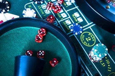 drag slot mobile app interface showing live casino tables and sportsbook markets
