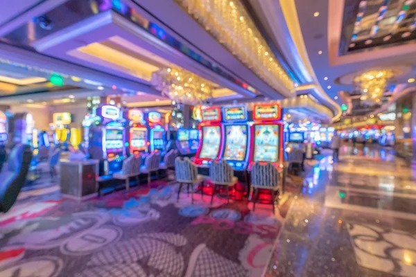 drag slot app showing live roulette table and payment method options